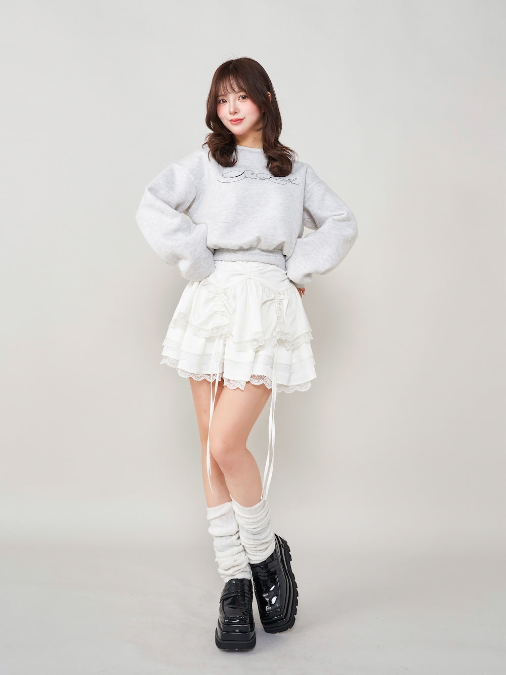 モデル:158cm(着用サイズ:FREE 着用カラー:WHT)