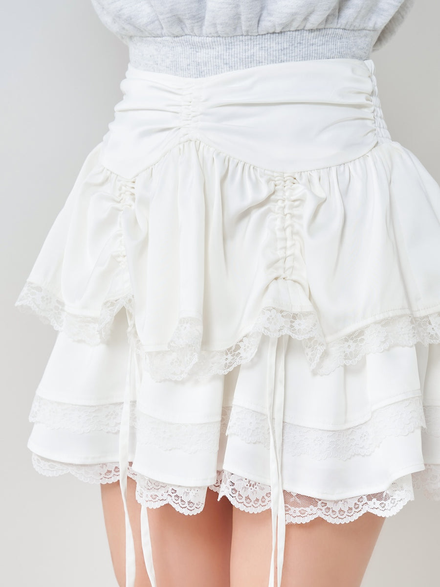 モデル:160cm(着用サイズ:FREE 着用カラー:WHT)