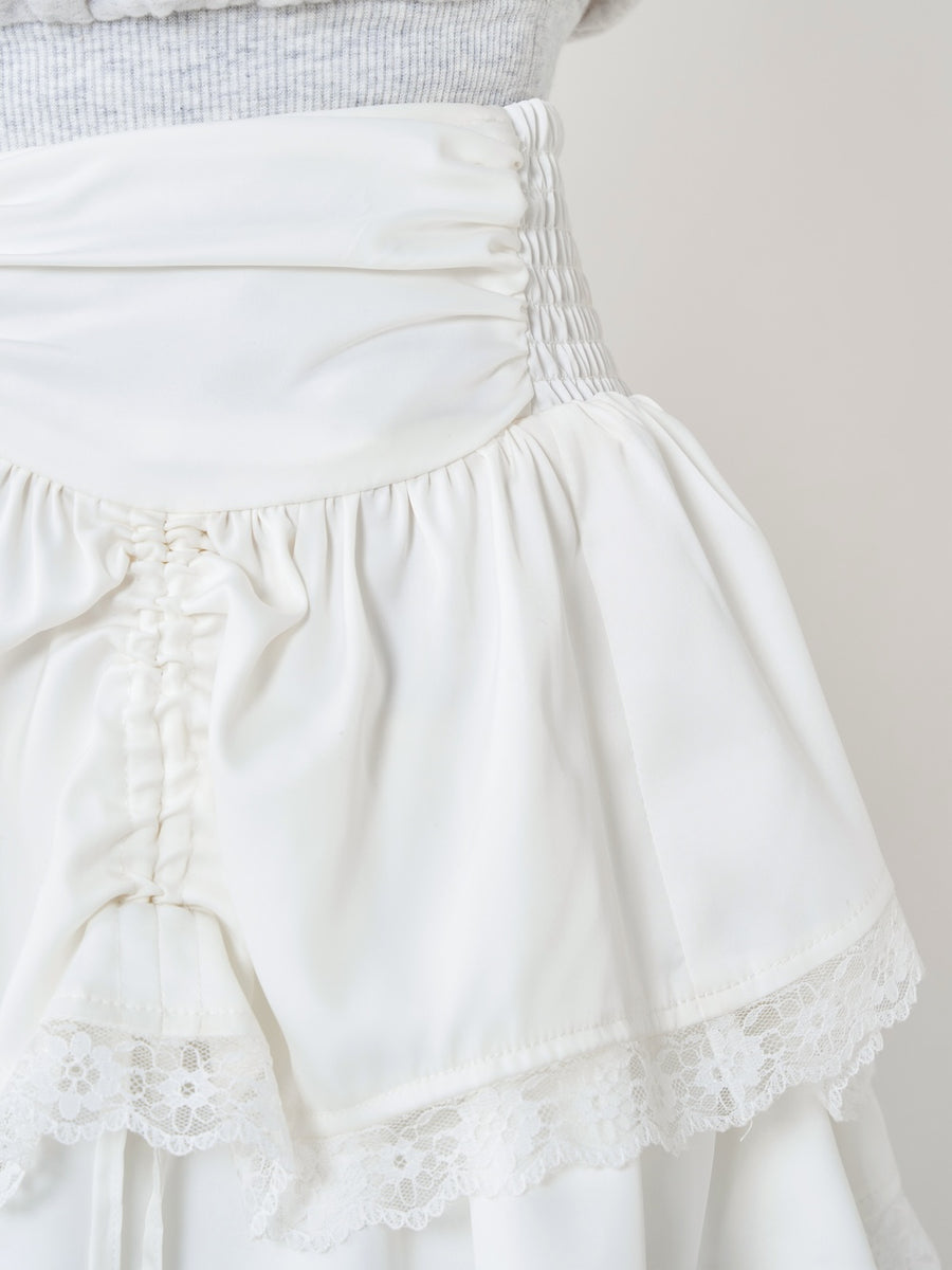 モデル:160cm(着用サイズ:FREE 着用カラー:WHT)