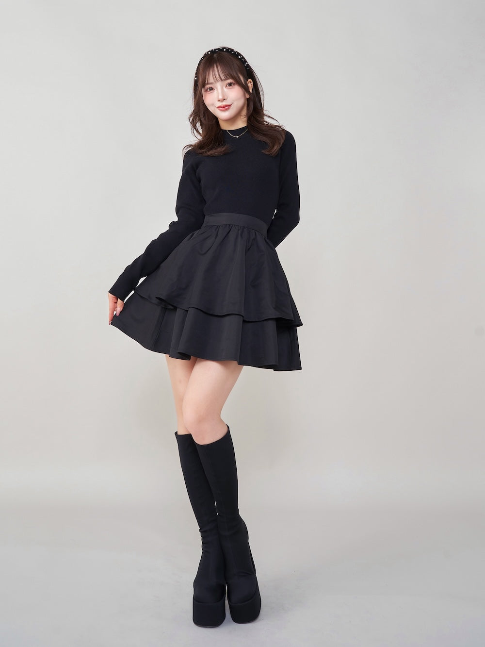 モデル:158cm(着用サイズ:FREE 着用カラー:BLK)