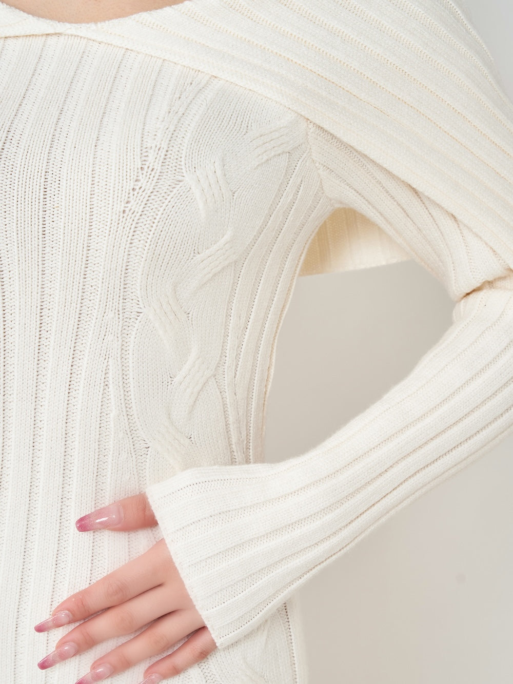 モデル:158cm(着用サイズ:FREE 着用カラー:IVO)