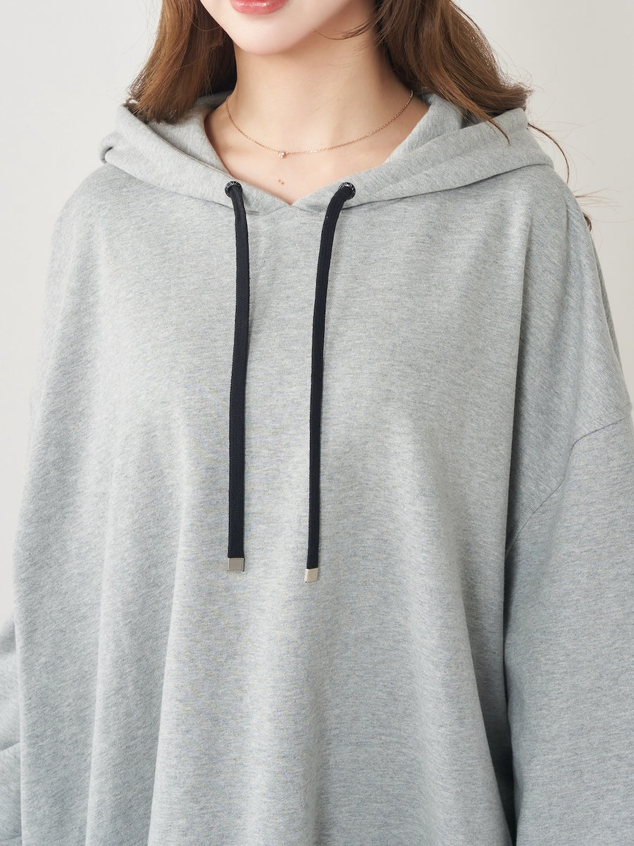 モデル:158cm(着用サイズ:FREE 着用カラー:GRY)