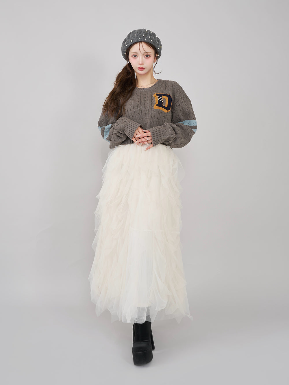 モデル:158cm(着用サイズ:FREE 着用カラー:GRY)