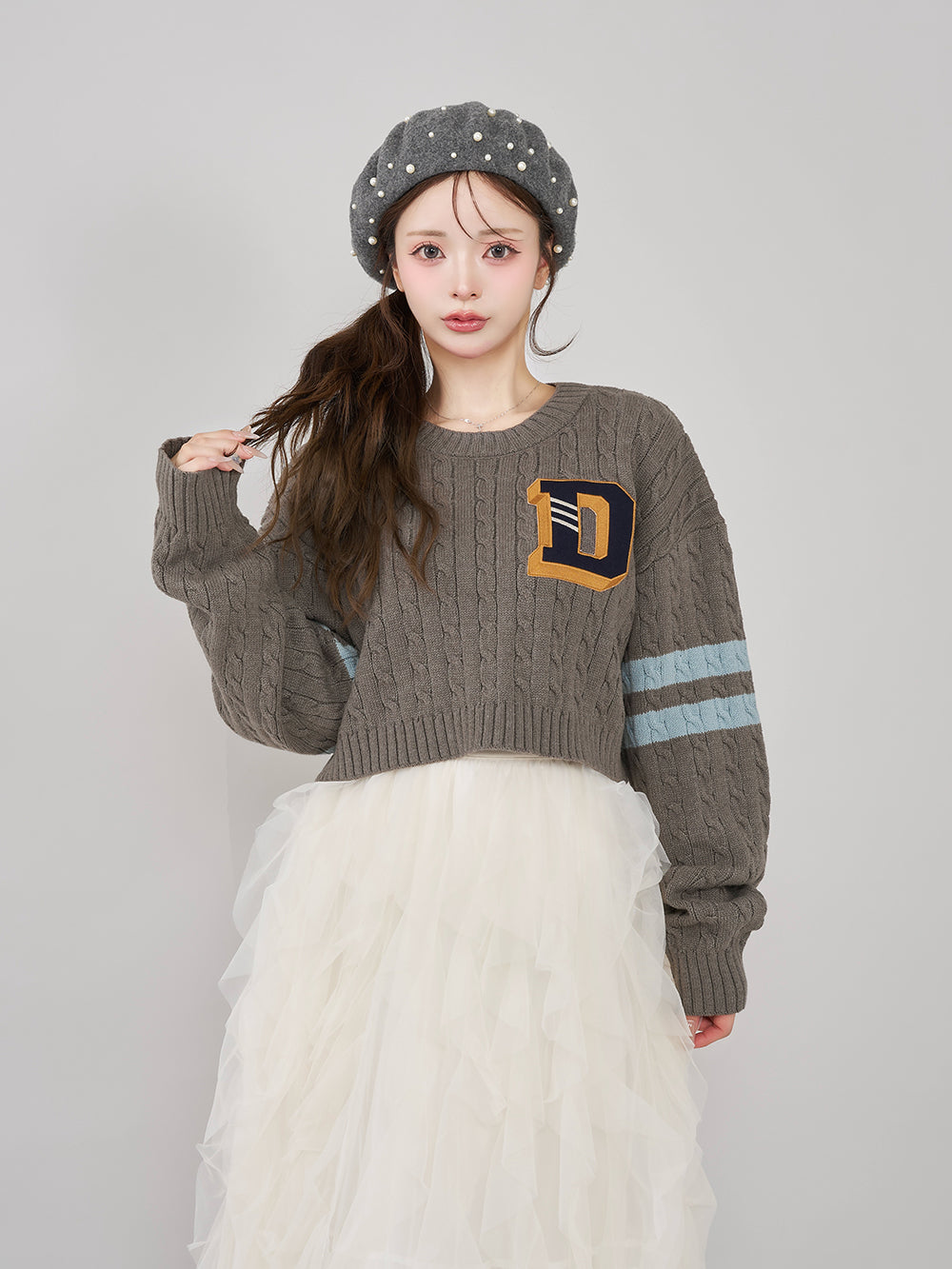 モデル:158cm(着用サイズ:FREE 着用カラー:GRY)