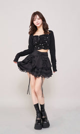 モデル:158cm(着用サイズ:FREE 着用カラー:BLK)