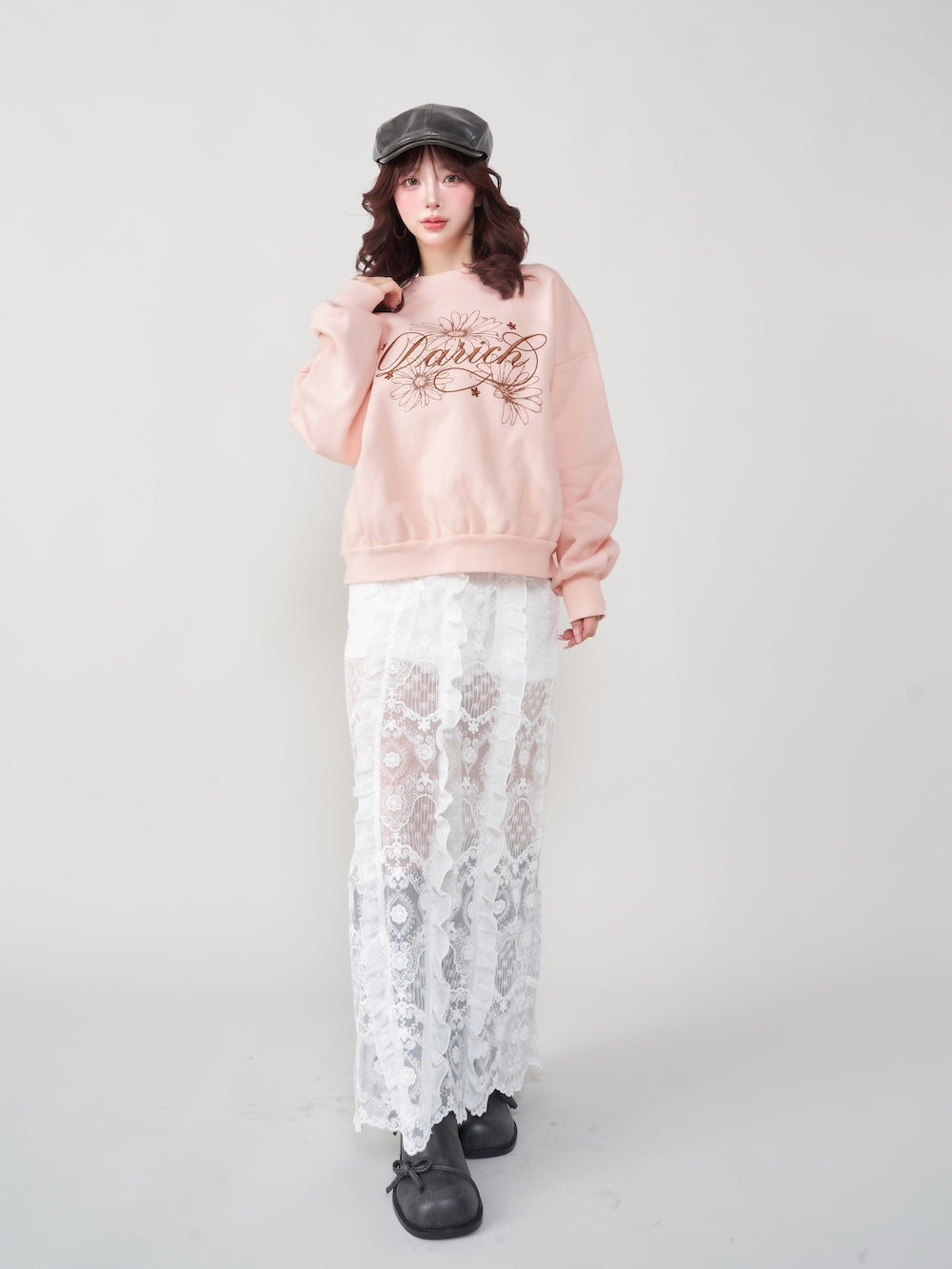 モデル:158cm(着用サイズ:FREE 着用カラー:WHT)