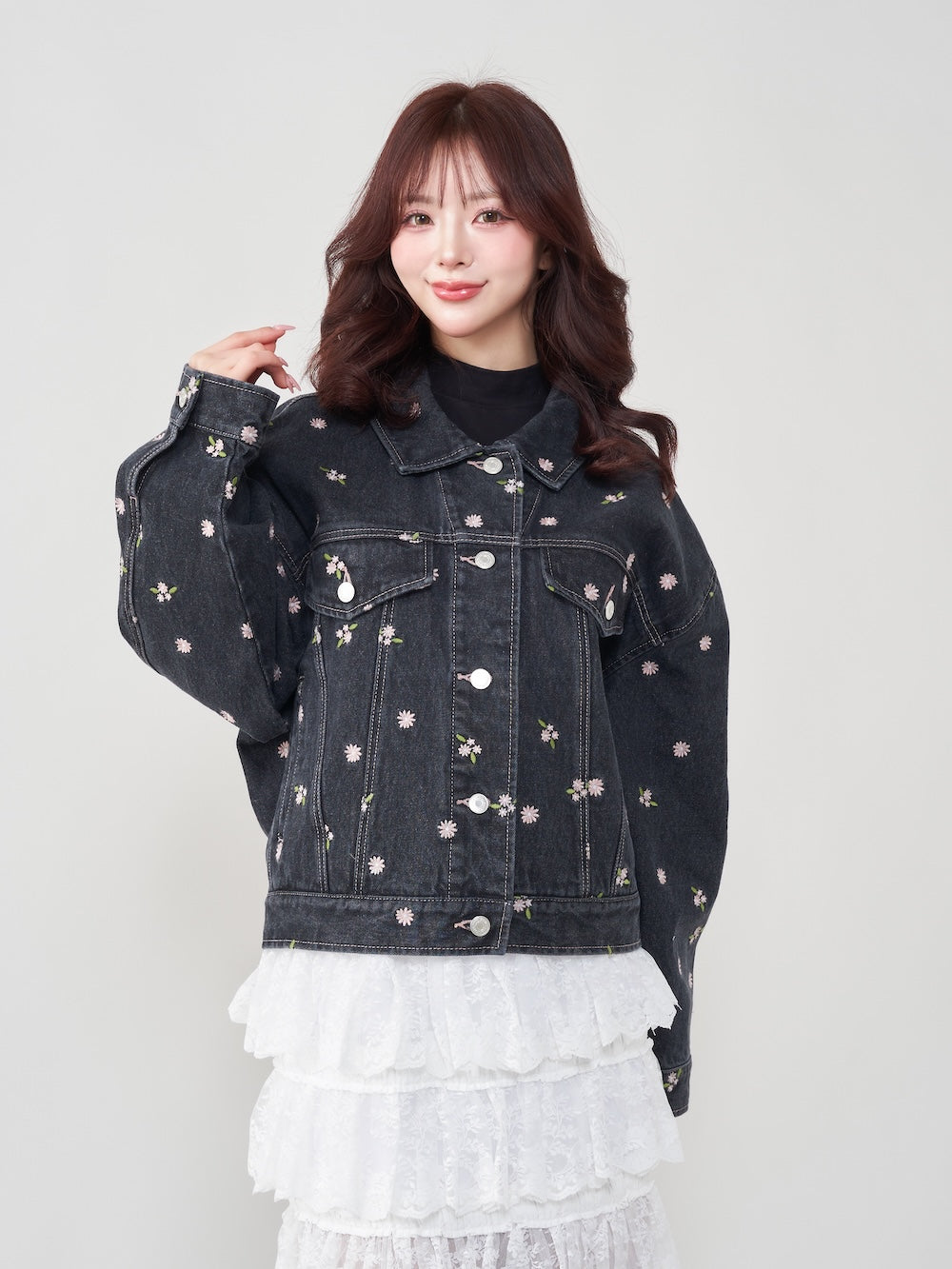 モデル:158cm(着用サイズ:FREE 着用カラー:BLK)