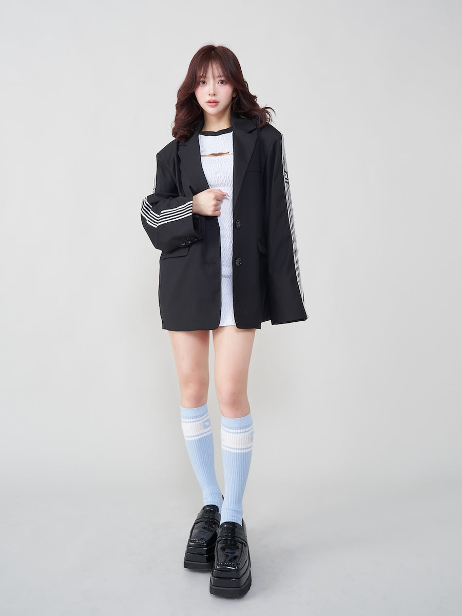 モデル:158cm(着用サイズ:FREE 着用カラー:BLK)