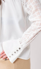 モデル:158cm(着用サイズ:FREE 着用カラー:WHT)