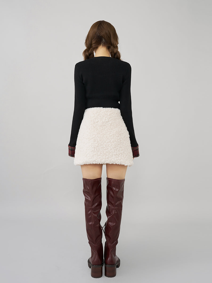 モデル:158cm(着用サイズ:FREE 着用カラー:BLK)