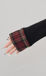 モデル:158cm(着用サイズ:FREE 着用カラー:BLK)