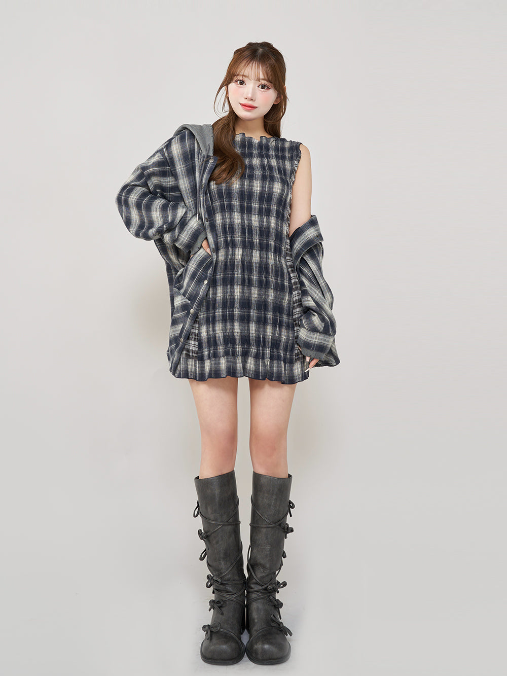 モデル:158cm(着用サイズ:FREE 着用カラー:NVY)