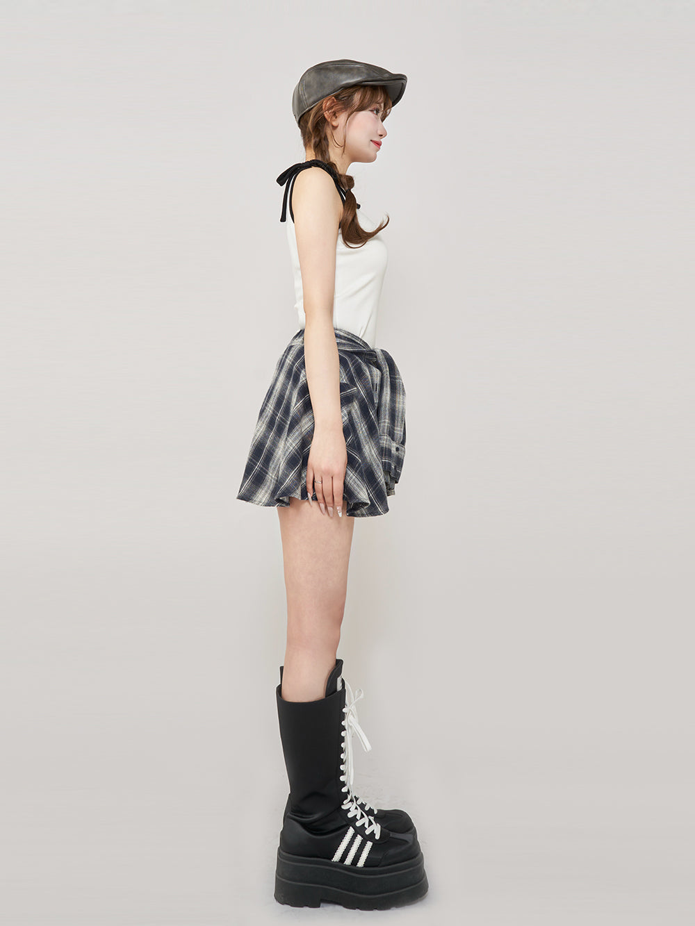 モデル:158cm(着用サイズ:FREE 着用カラー:NVY)