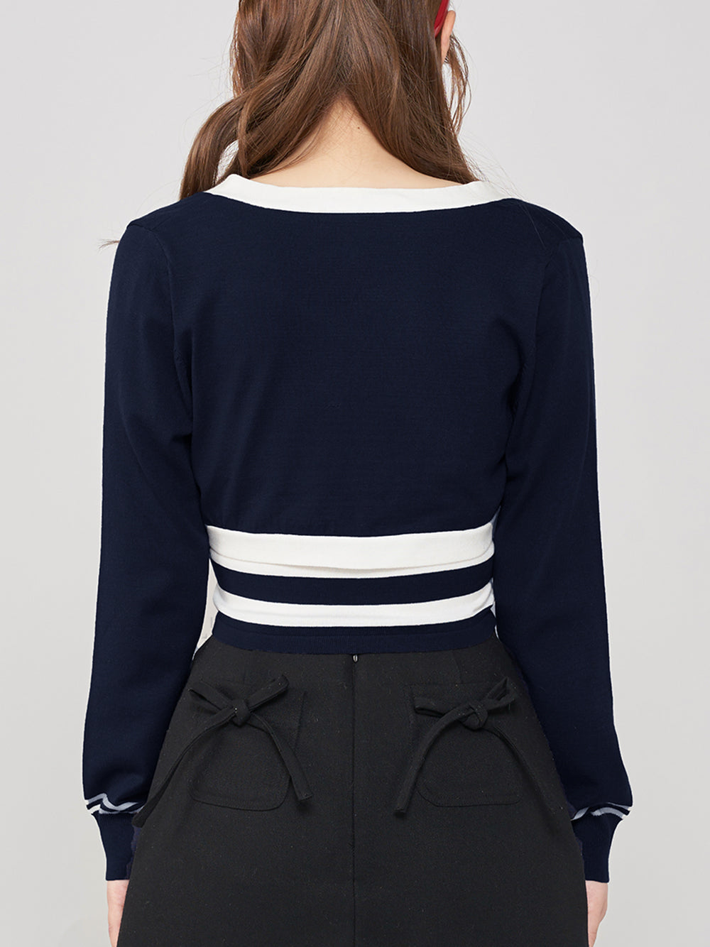 モデル:158cm(着用サイズ:FREE 着用カラー:NVY)