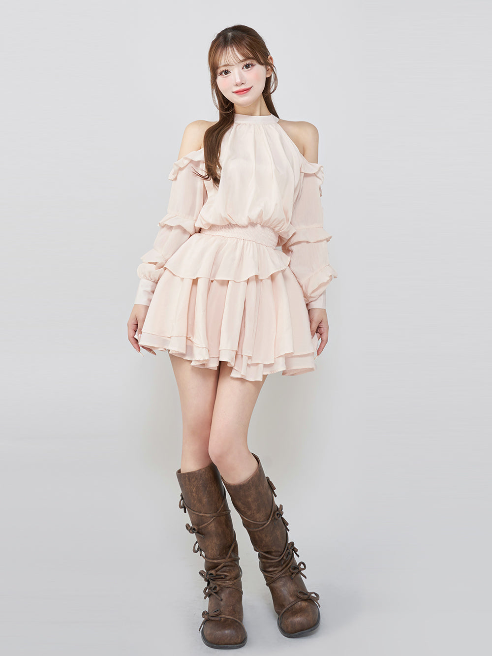 モデル:158cm(着用サイズ:FREE 着用カラー:P-BEG)