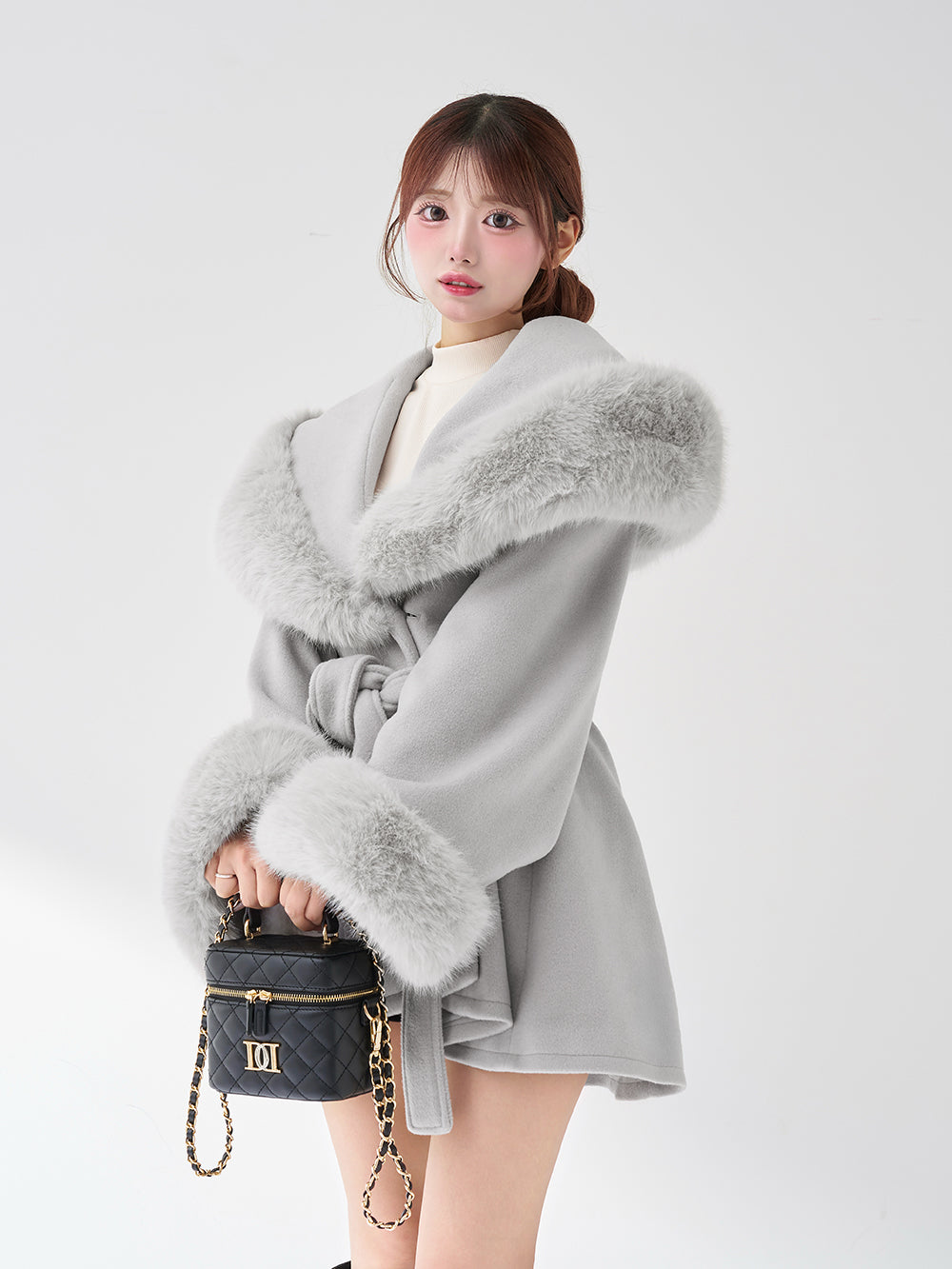 モデル:158cm(着用サイズ:FREE 着用カラー:GRY)