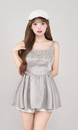 モデル:158cm(着用サイズ:FREE 着用カラー:GRY)
