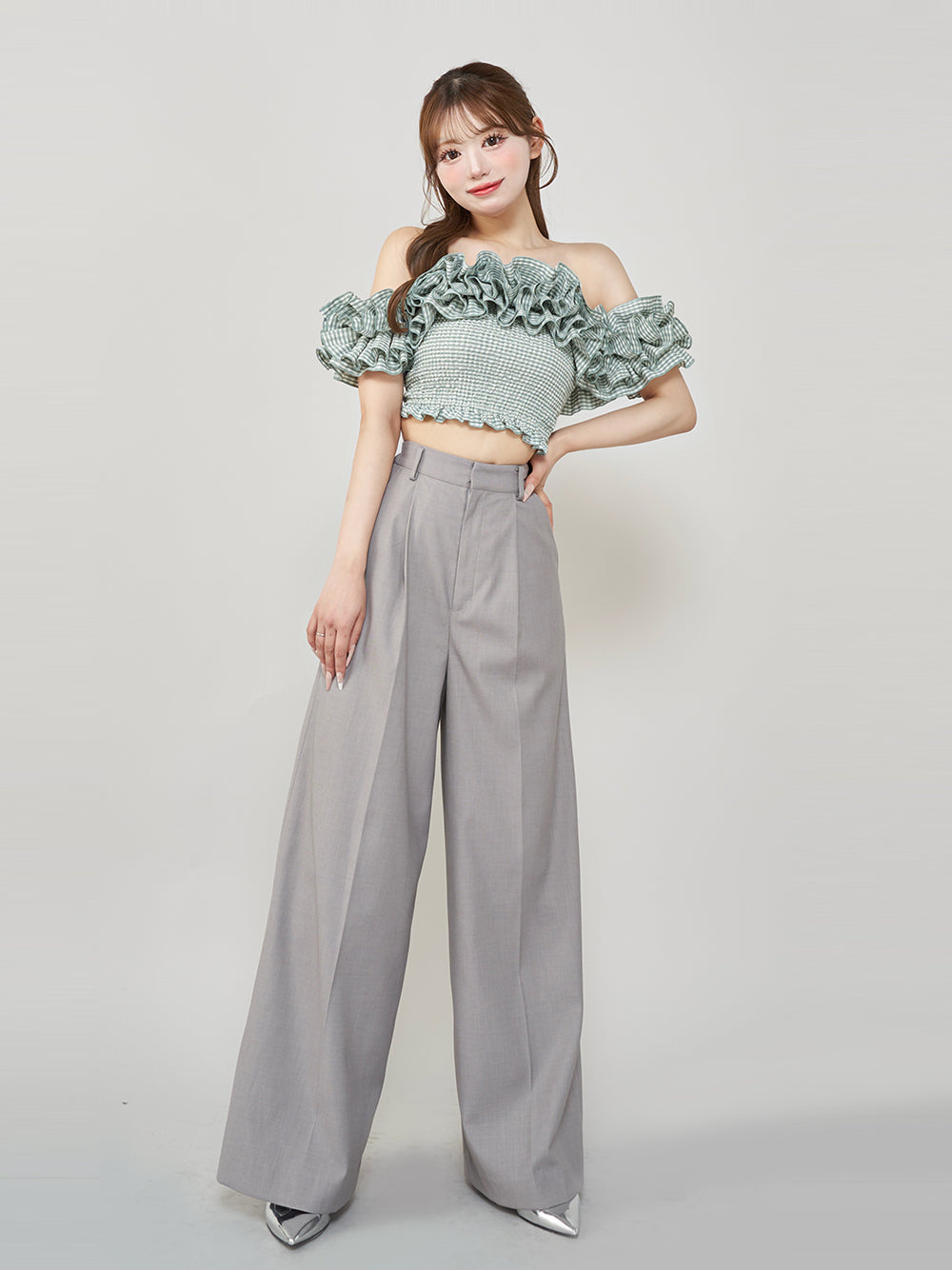 モデル:158cm(着用サイズ:FREE 着用カラー:MNT)