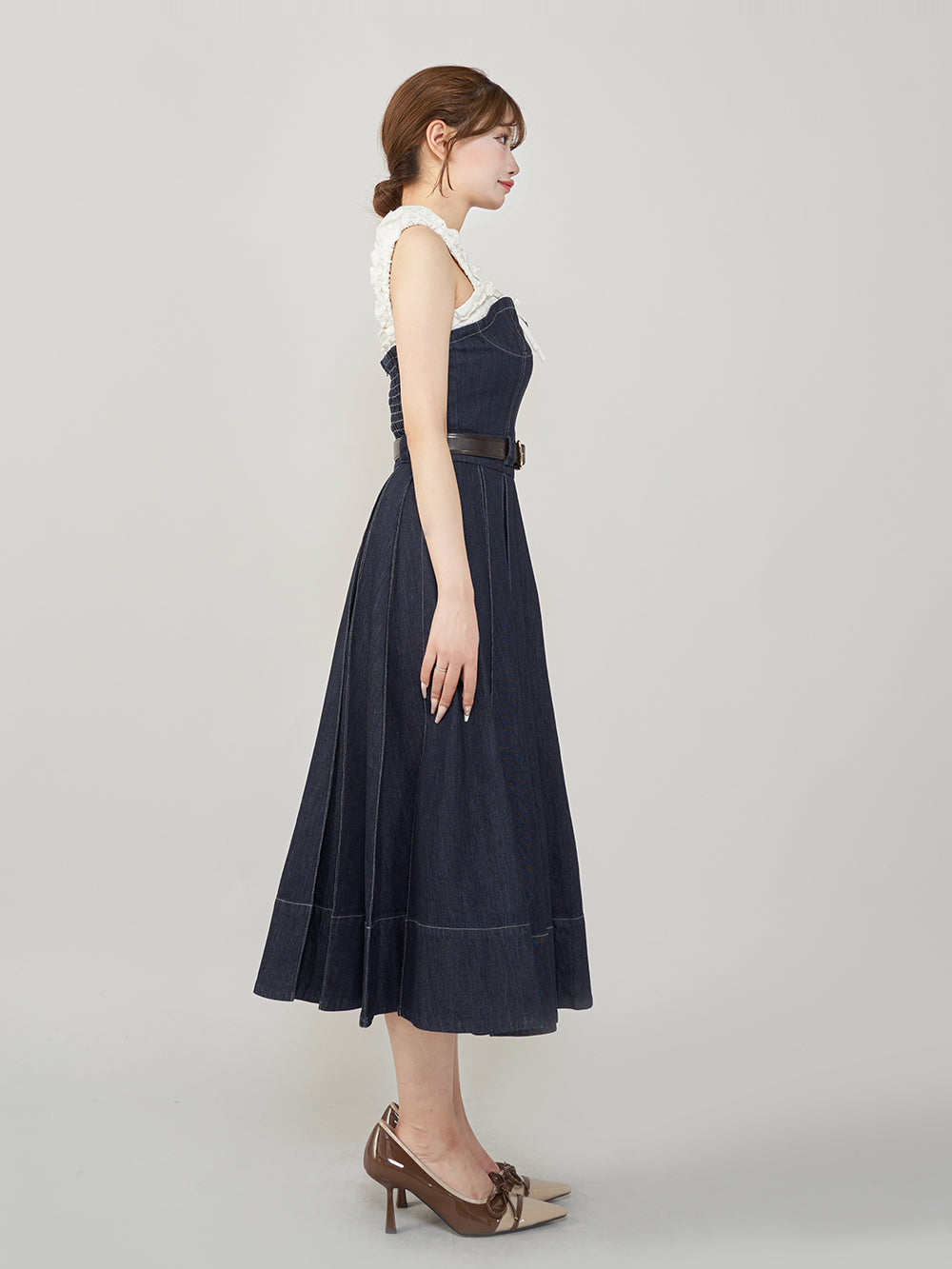 モデル:158cm(着用サイズ:FREE 着用カラー:IND)