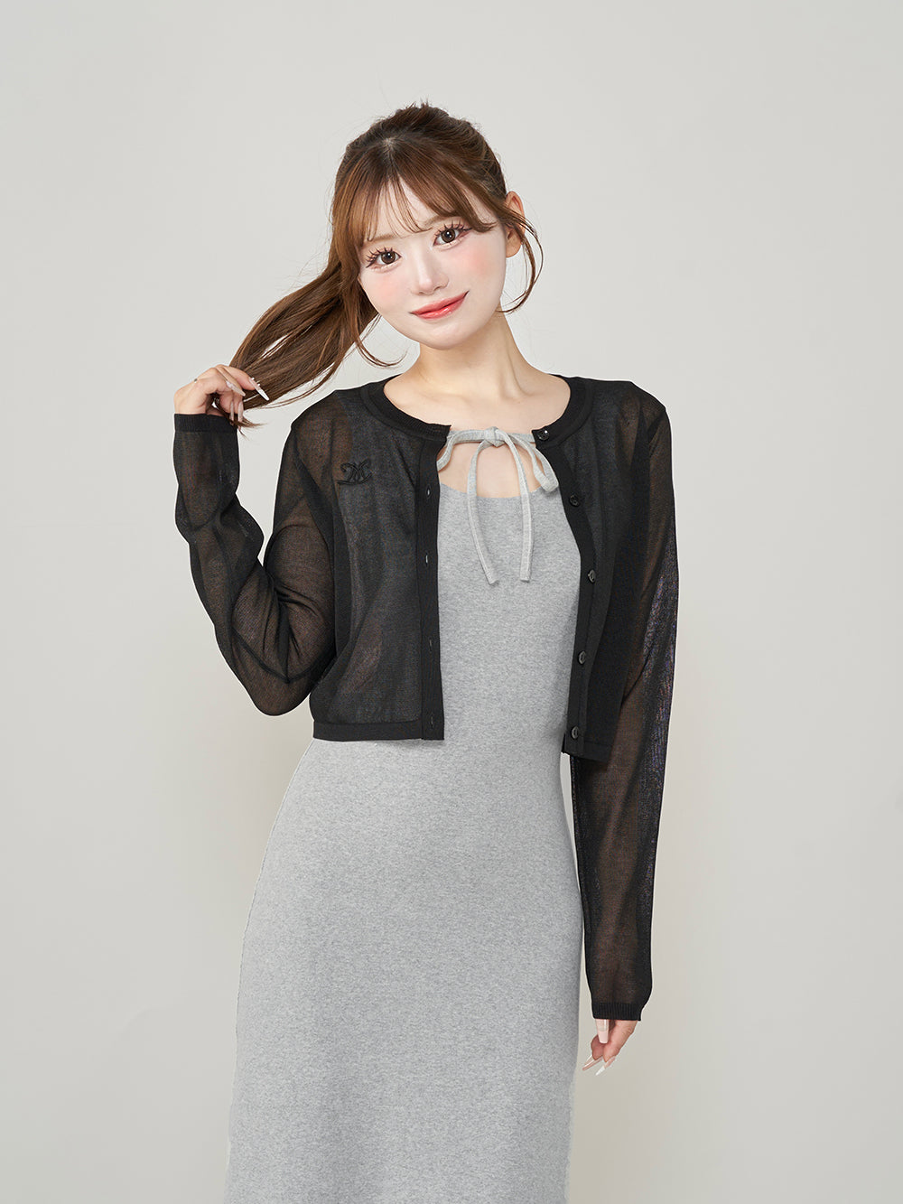 モデル:158cm(着用サイズ:FREE 着用カラー:BLK)