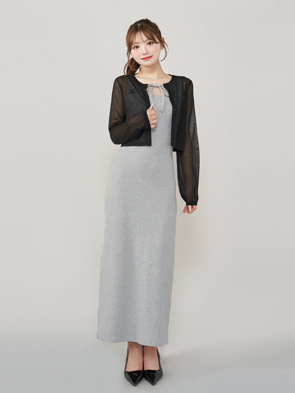モデル:158cm(着用サイズ:FREE 着用カラー:BLK)