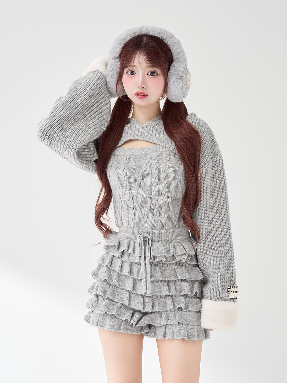 モデル:158cm(着用サイズ:FREE 着用カラー:GRY)