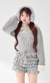 モデル:158cm(着用サイズ:FREE 着用カラー:GRY)