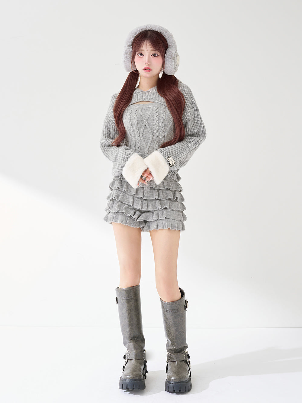 モデル:158cm(着用サイズ:FREE 着用カラー:GRY)