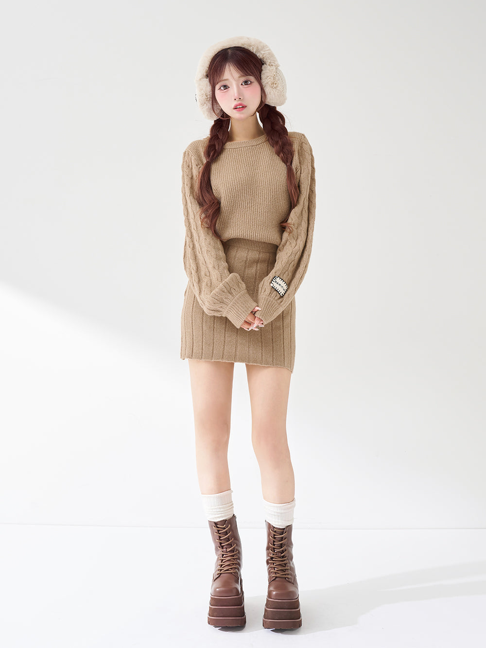 モデル:158cm(着用サイズ:FREE 着用カラー:BEG)