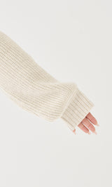 モデル:158cm(着用サイズ:FREE 着用カラー:IVO)