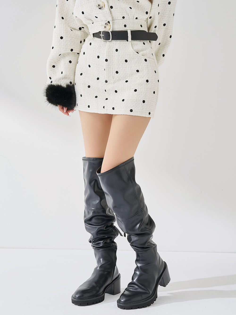 モデル:158cm(着用サイズ:S 着用カラー:WHT)