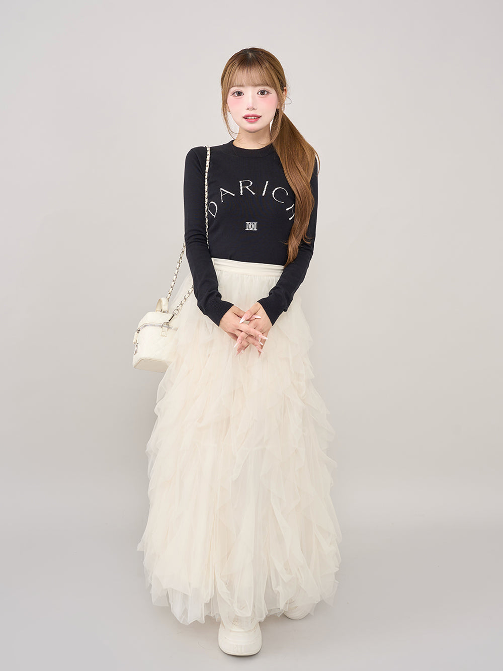 モデル:158cm(着用サイズ:FREE 着用カラー:BLK)