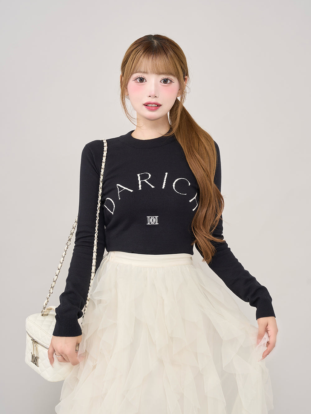 モデル:158cm(着用サイズ:FREE 着用カラー:BLK)
