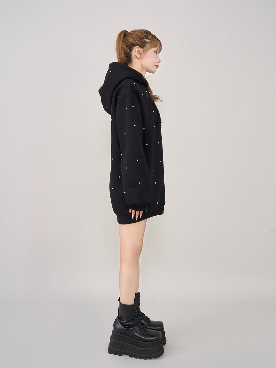 モデル:158cm(着用サイズ:FREE 着用カラー:BLK)