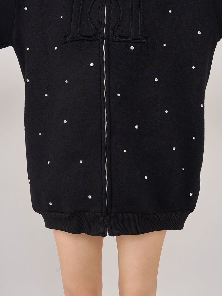 モデル:158cm(着用サイズ:FREE 着用カラー:BLK)