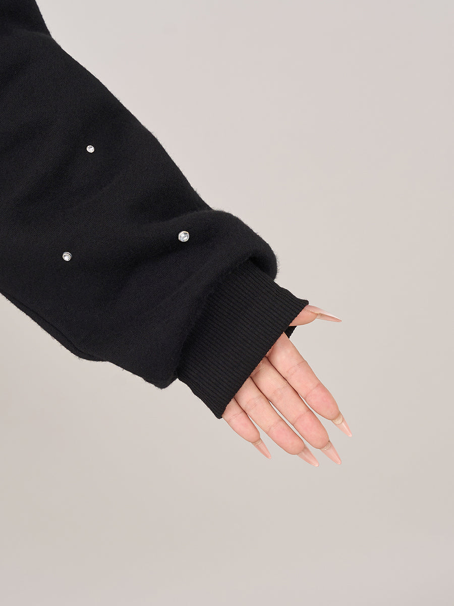 モデル:158cm(着用サイズ:FREE 着用カラー:BLK)