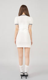 モデル:158cm(着用サイズ:FREE 着用カラー:WHT)