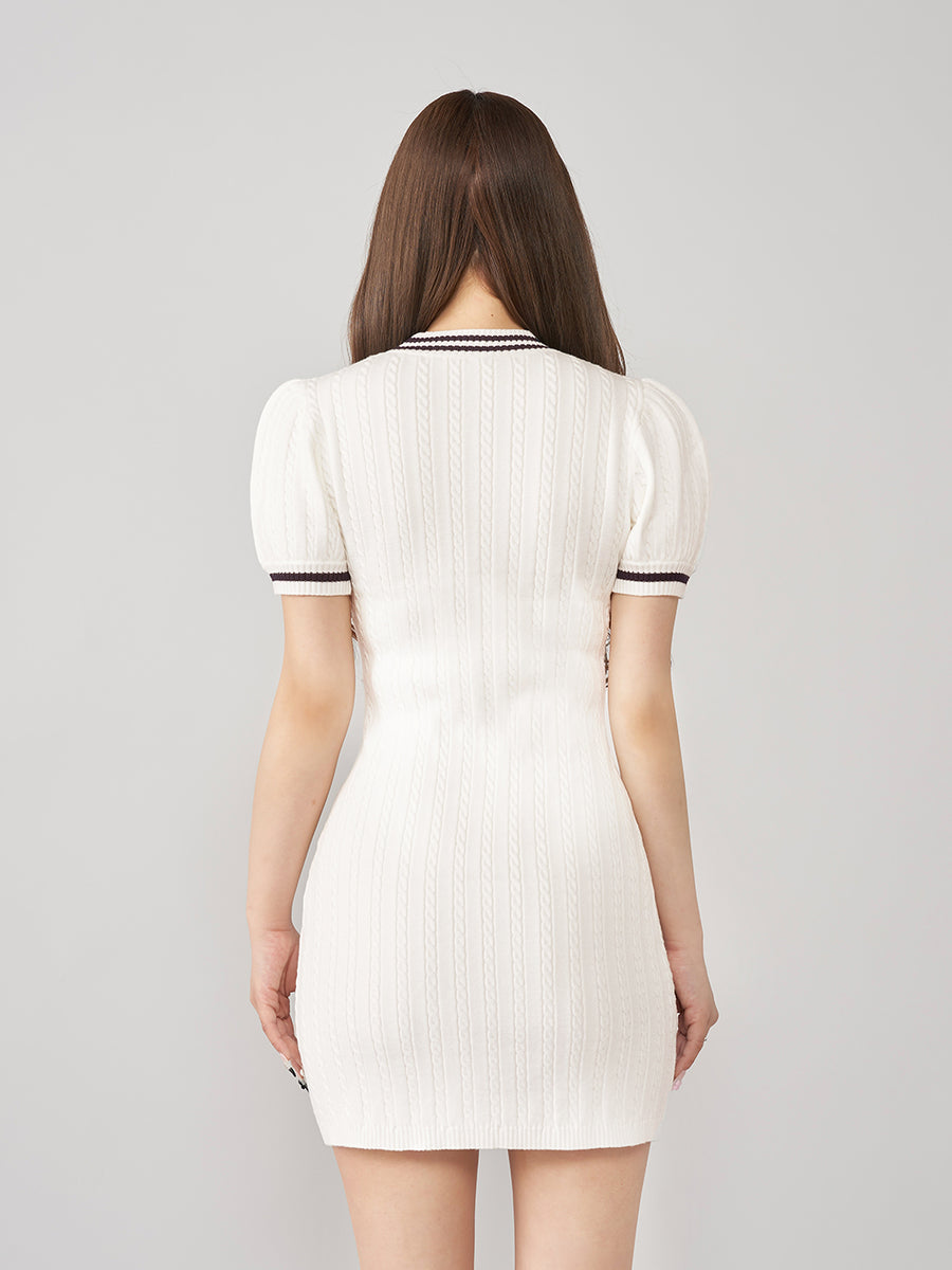 モデル:158cm(着用サイズ:FREE 着用カラー:WHT)