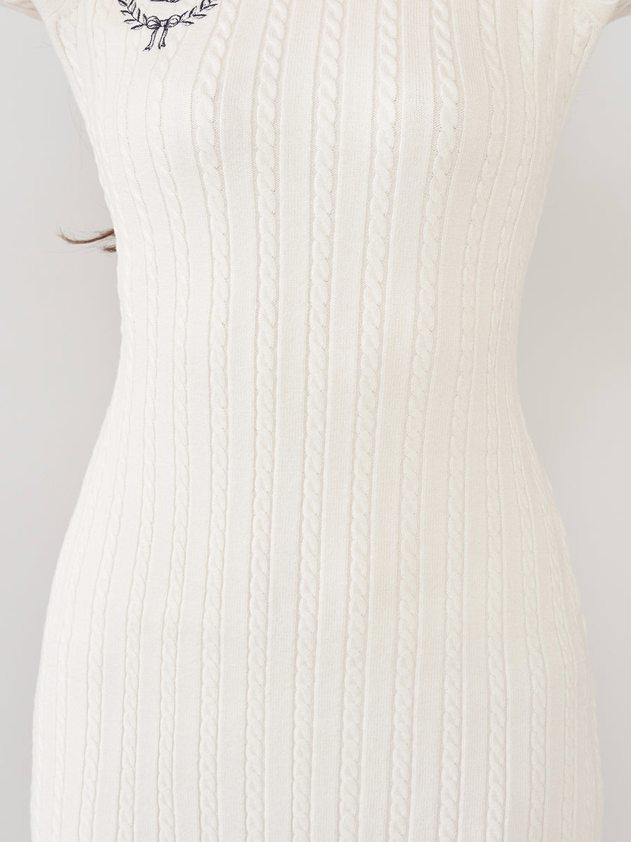 モデル:158cm(着用サイズ:FREE 着用カラー:WHT)