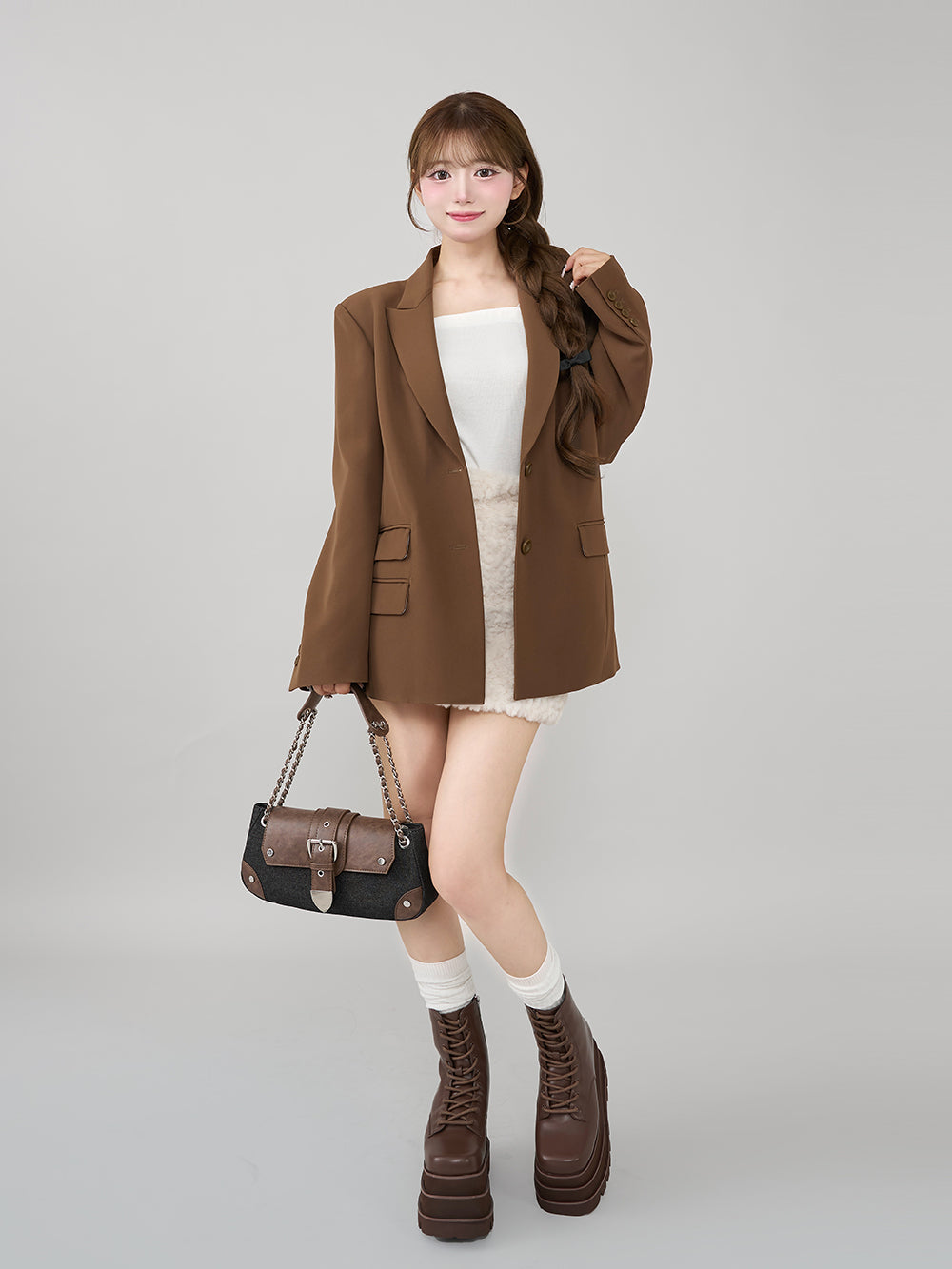 モデル:158cm(着用サイズ:FREE 着用カラー:BRN)