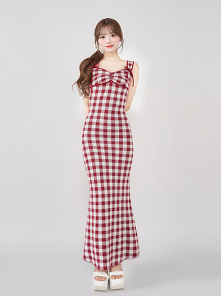 モデル:158cm(着用サイズ:FREE 着用カラー:RED)