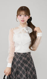 モデル:158cm(着用サイズ:FREE 着用カラー:WHT)