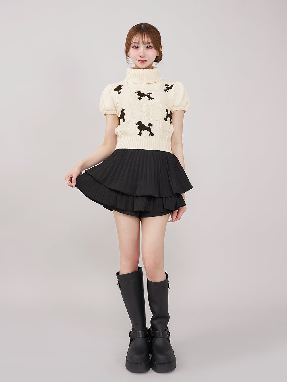 モデル:157cm(着用サイズ:FREE 着用カラー:IVO)