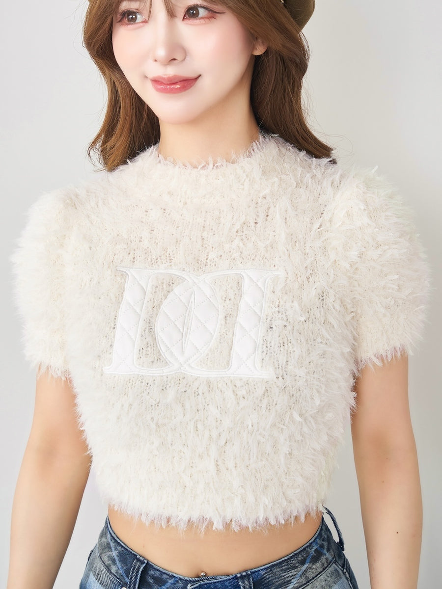 モデル:158cm(着用サイズ:FREE 着用カラー:IVO)