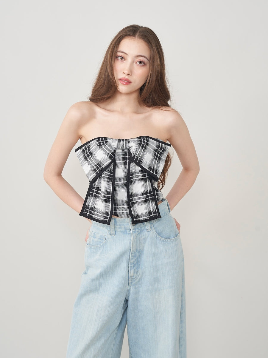 モデル:165cm(着用サイズ:FREE 着用カラー:BLK)