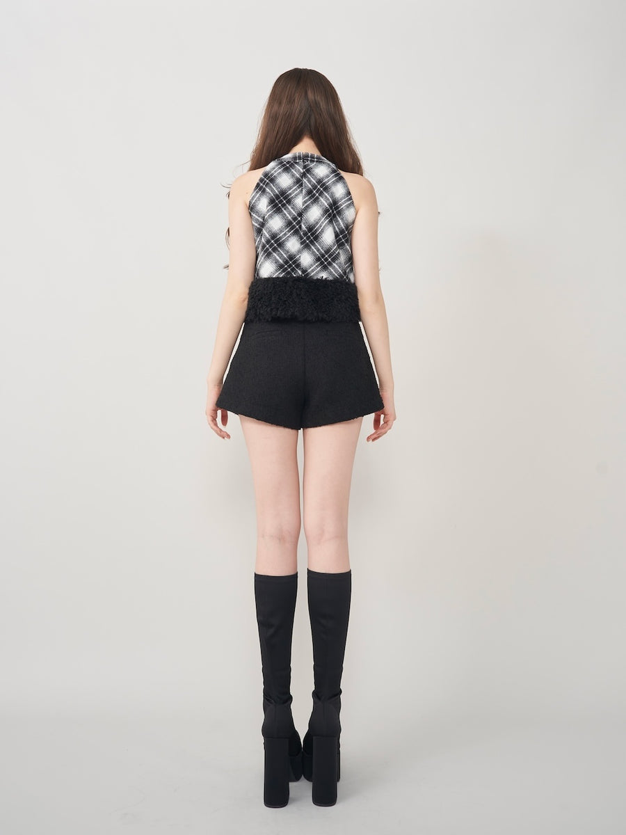 モデル:165cm(着用サイズ:FREE 着用カラー:BLK)