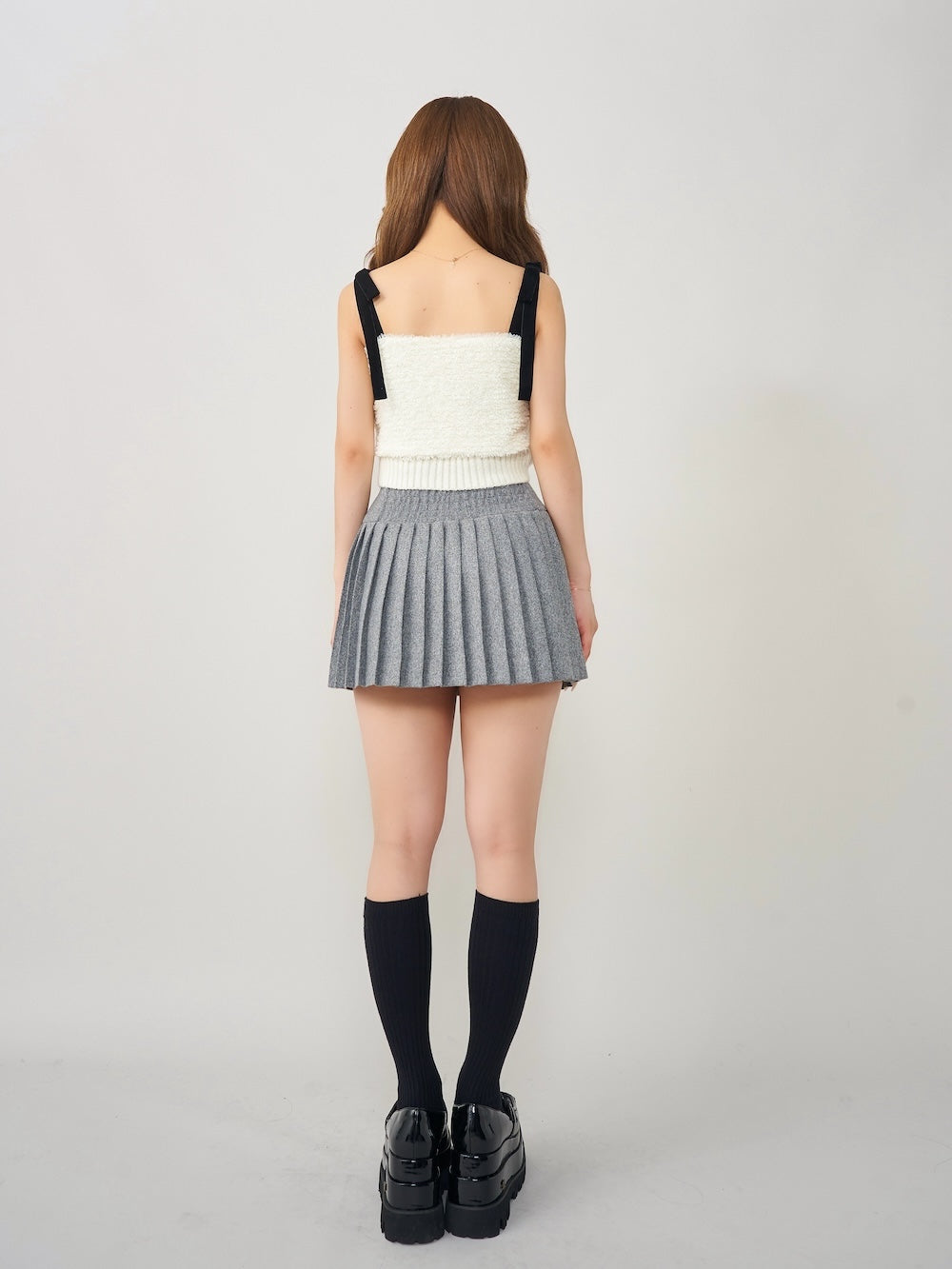 モデル:158cm(着用サイズ:FREE 着用カラー:IVO)