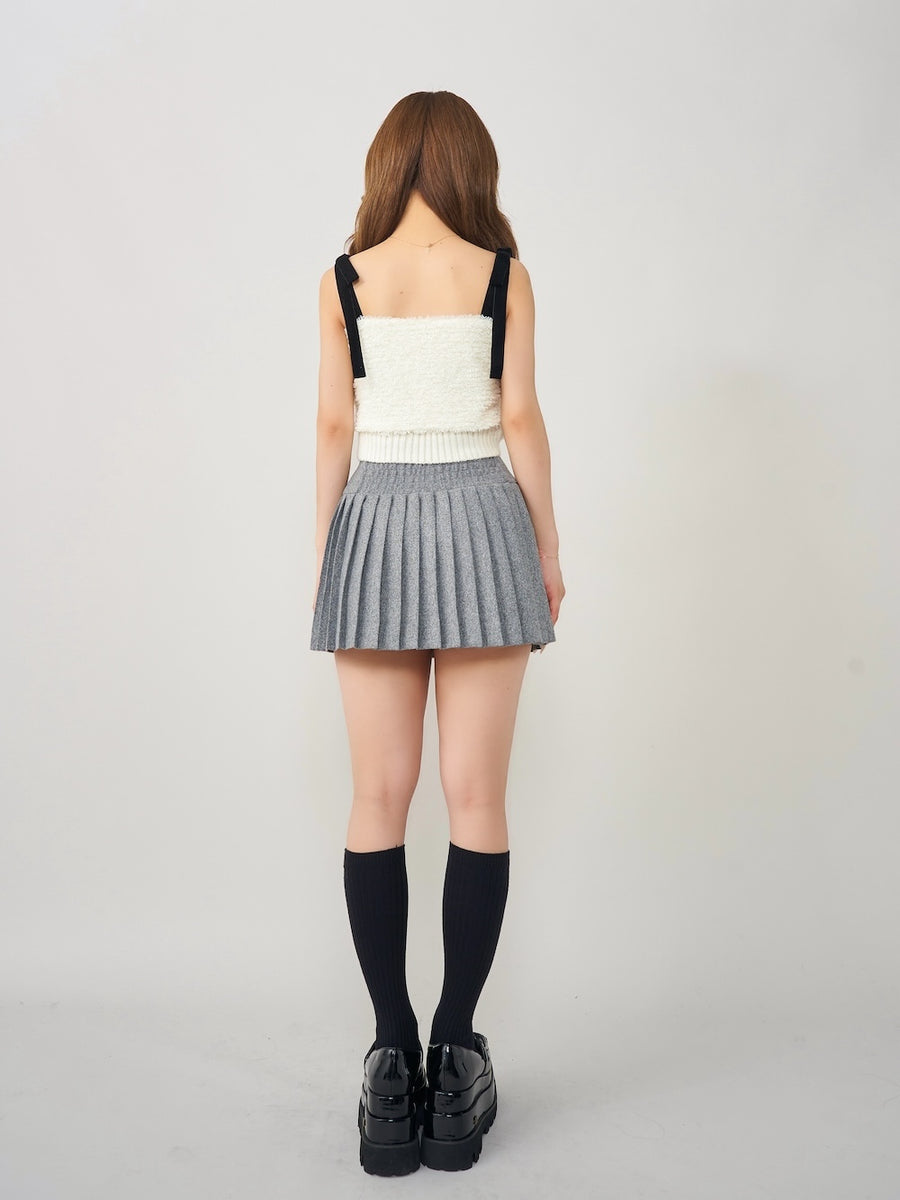 モデル:158cm(着用サイズ:FREE 着用カラー:IVO)