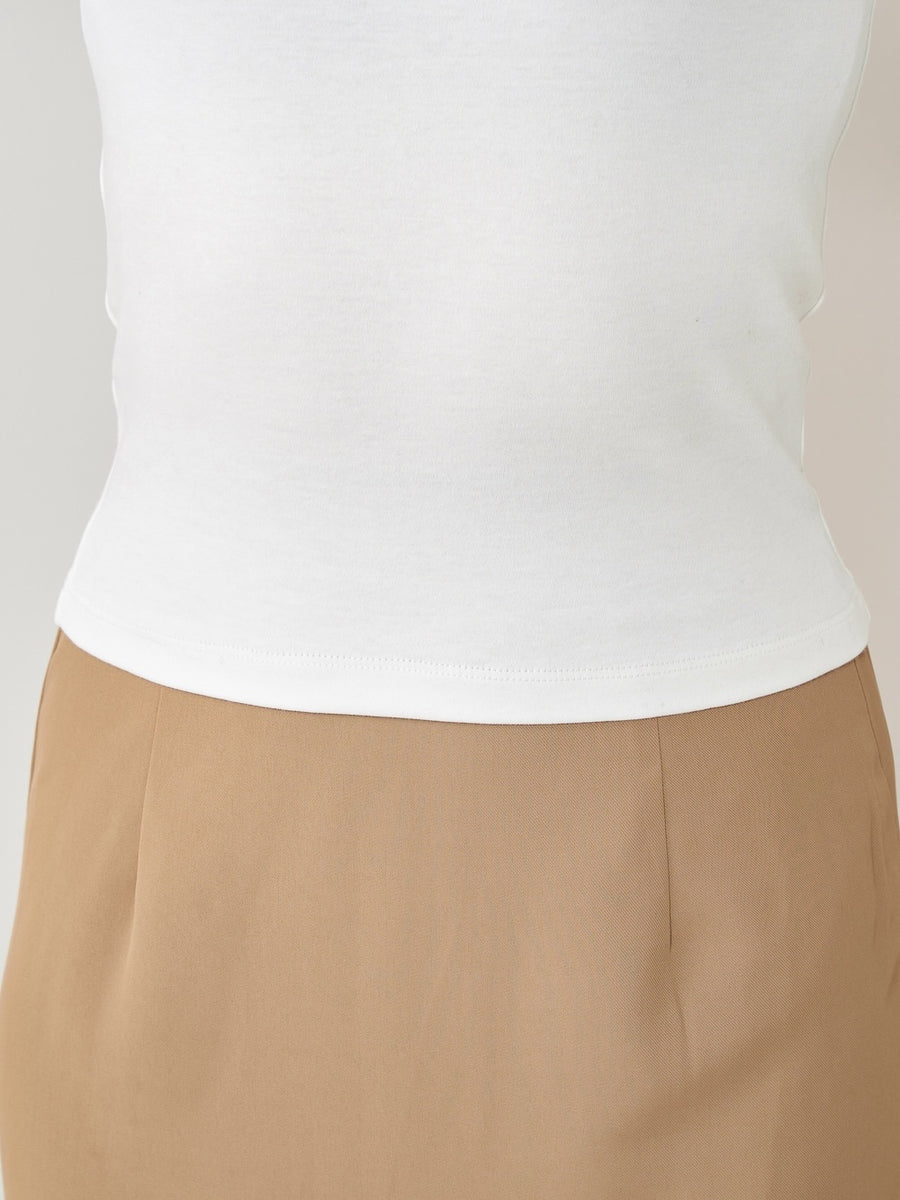 モデル:158cm(着用サイズ:FREE 着用カラー:WHT)