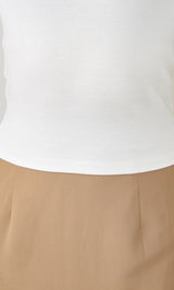 モデル:158cm(着用サイズ:FREE 着用カラー:WHT)